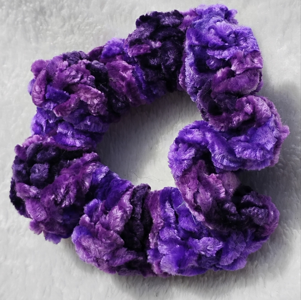 Crochet scrunchie - mixed shades of purple